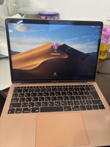 査定に出したMacBook Air（ローズゴールド）