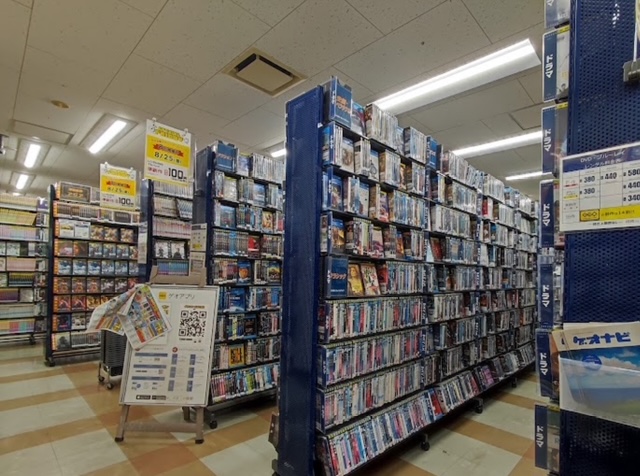 ゲオ北新宿店の店内の様子