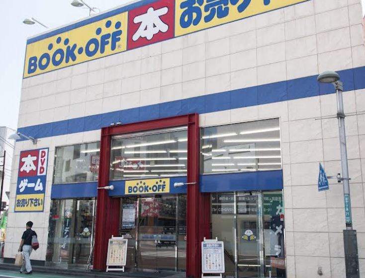 BOOKOFFでのMacBook買取 店内の様子