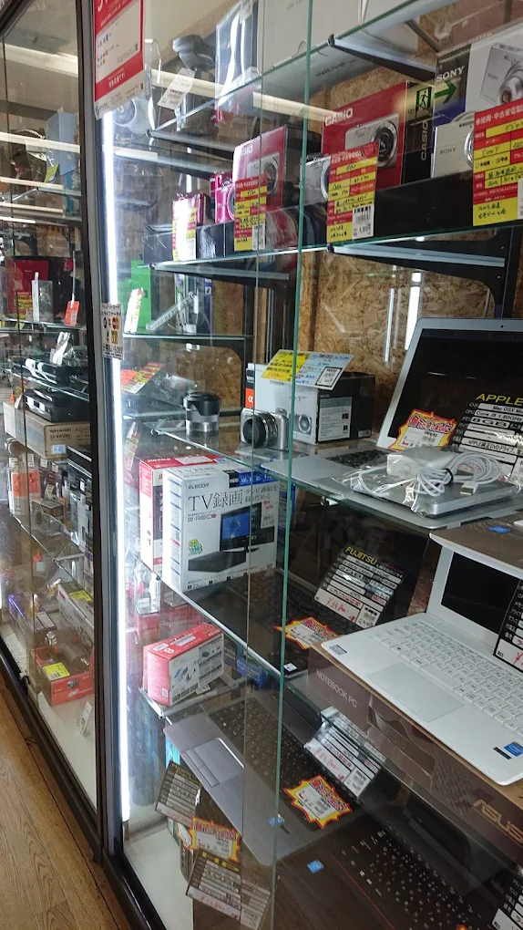 マンガ倉庫加納店
