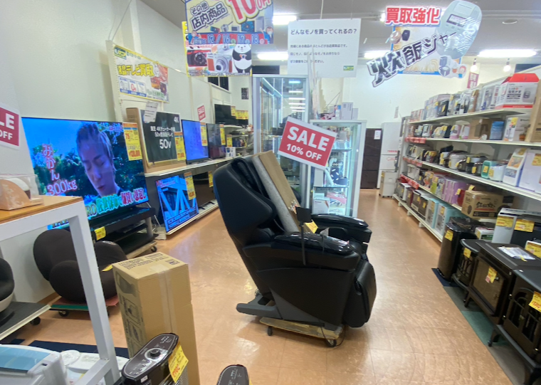 モノマニア 四日市店