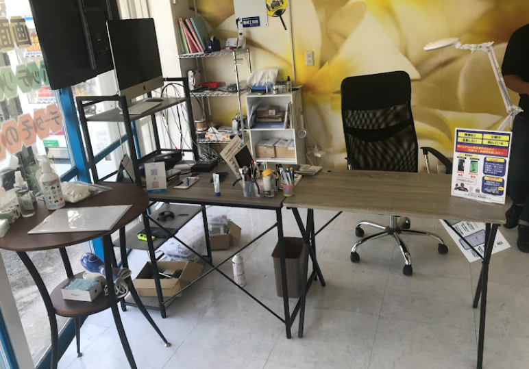 iPhone買取のクイック那覇新都心店