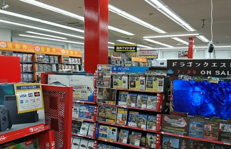 ゲオ宝塚小林店