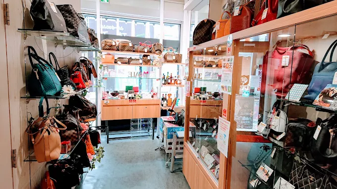 質屋かんてい局 亀有店