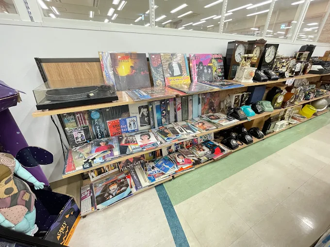 モノ・ループ アピタ東海荒尾店